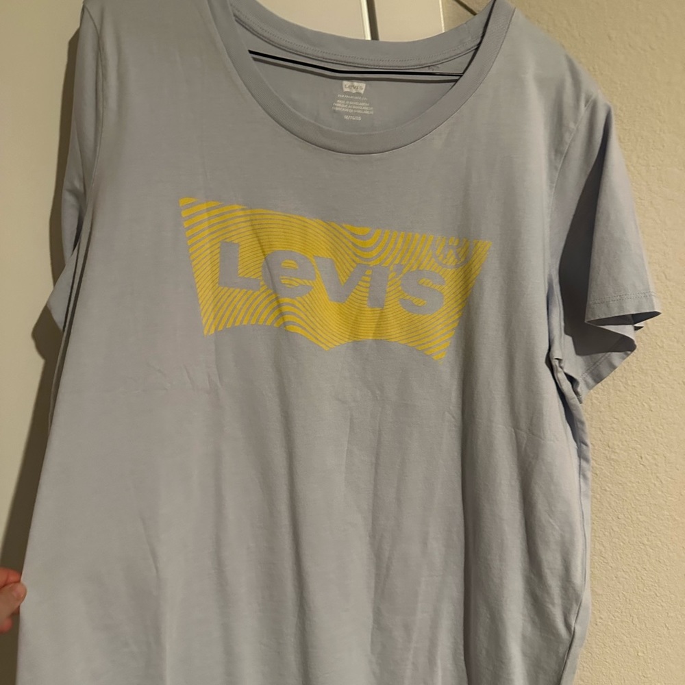 Women’s Levi Strauss Graphic T-shirt